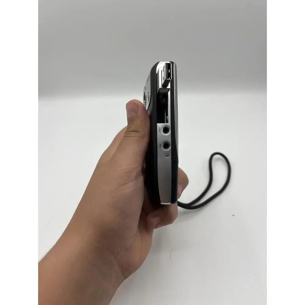 Kodak Zi6 128 MB Pocket Camcorder - Black Open Box Untested
